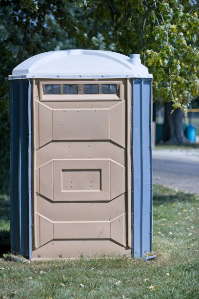 Best Portable toilet rental cost  in Newburg, WI